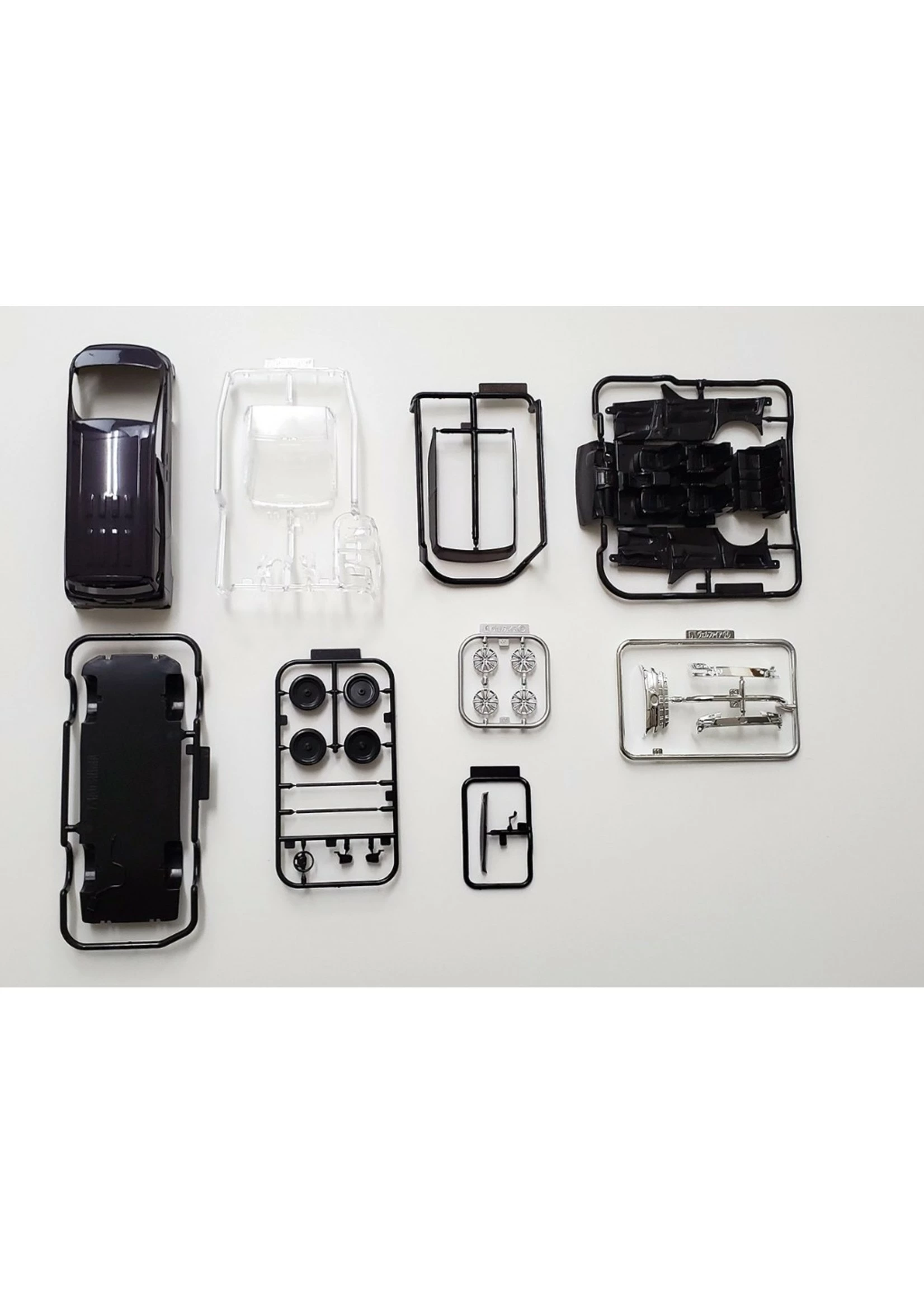 Aoshima 05632 - 1/32 Toyota Vellfire - Burning Black Crystal Shine Glass Flake - Image 5