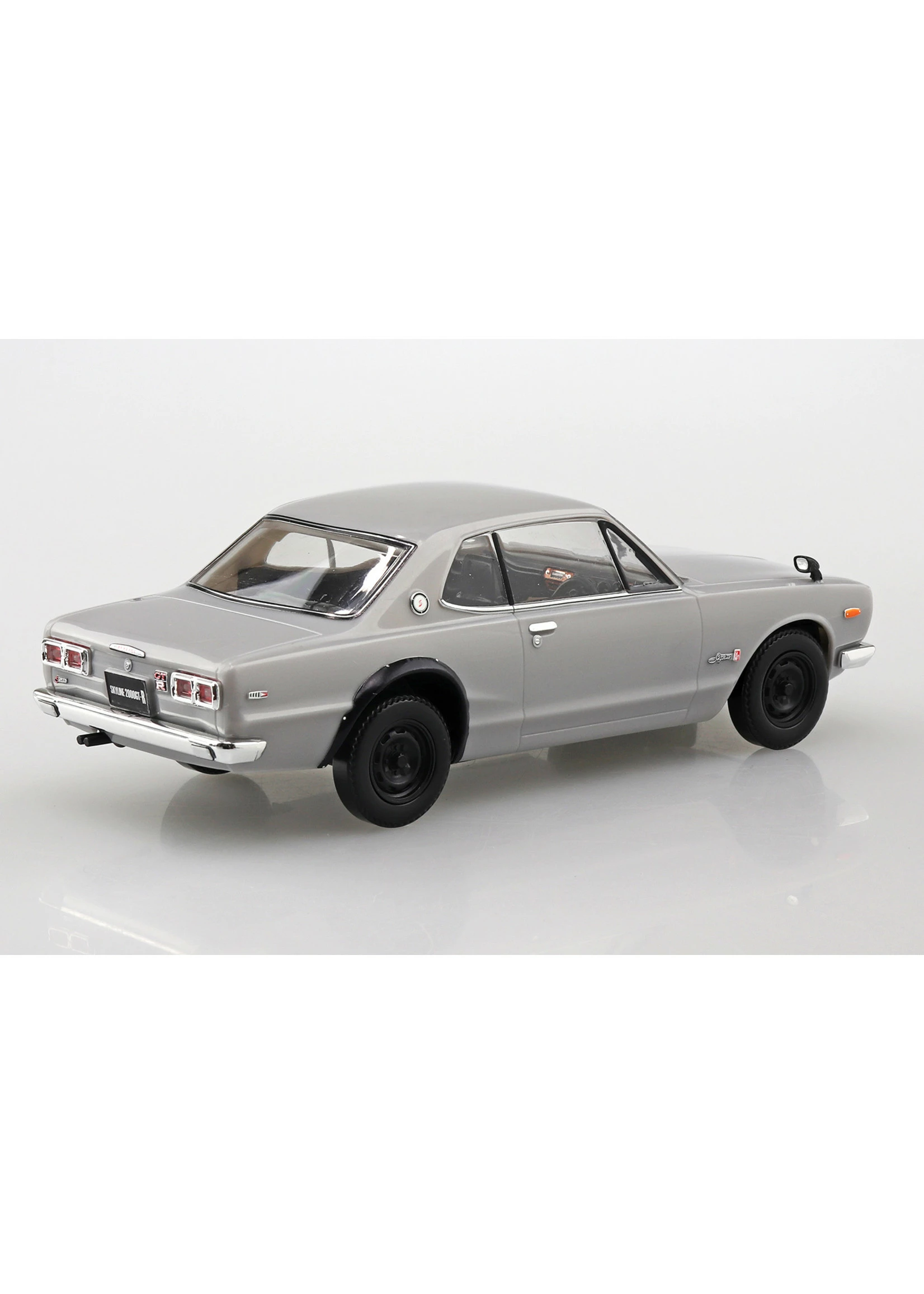Aoshima 05882 - 1/32 Nissan Skyline 2000 GT-R - Silver - Image 4
