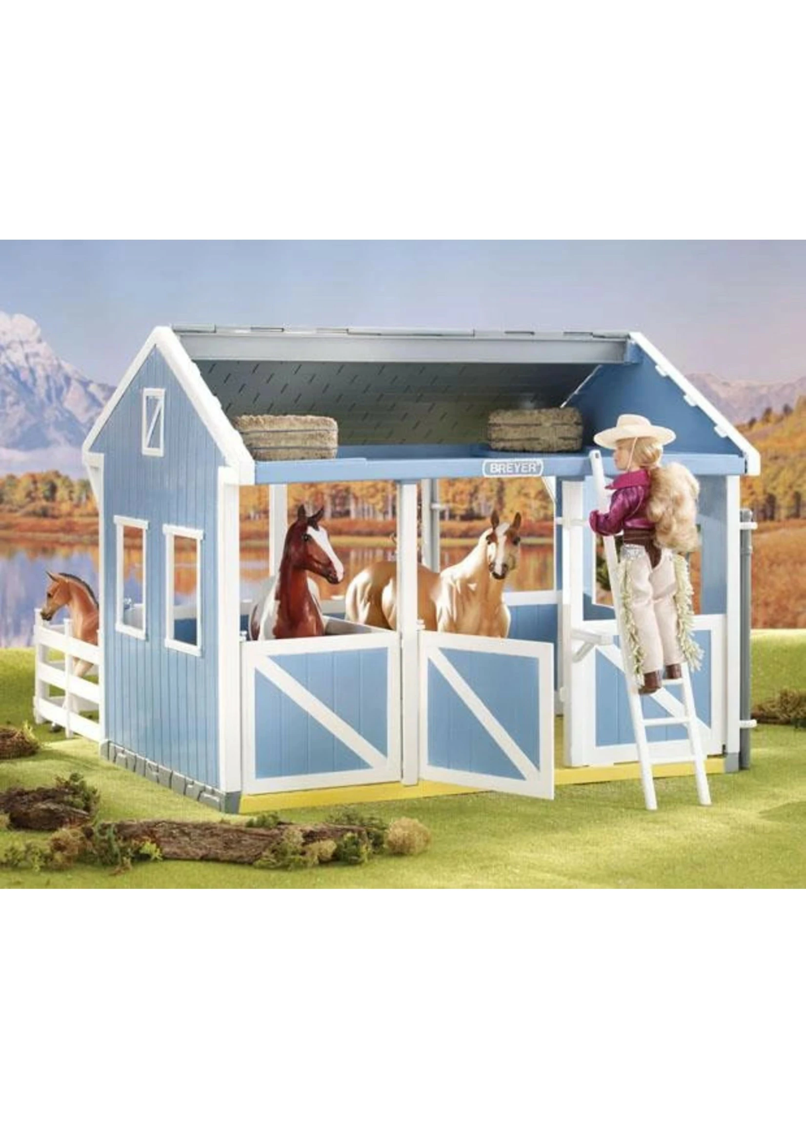 Breyer Classics Country Stable - Image 8