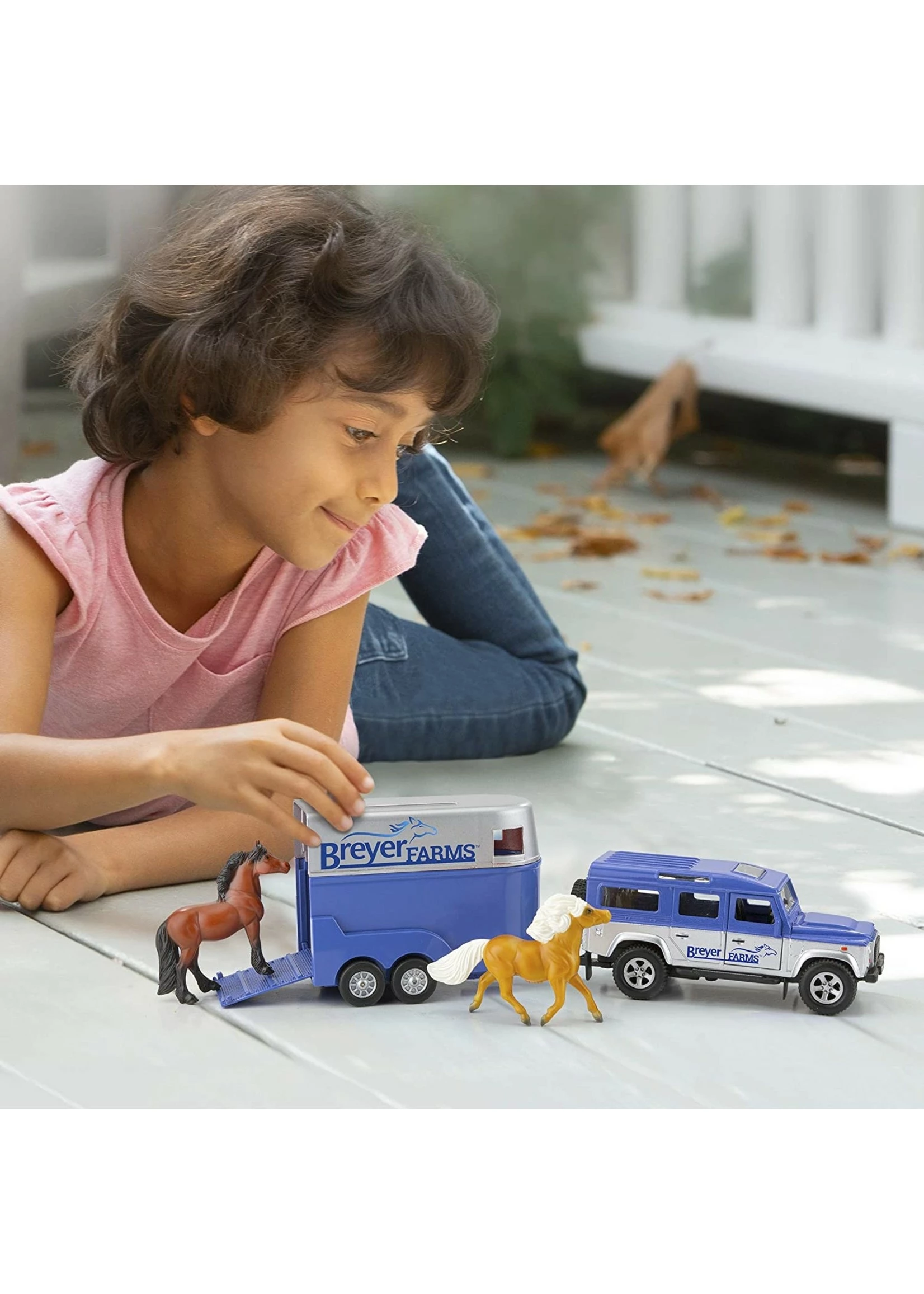 Breyer Land Rover & Tag-a-Long Trailer - Image 3