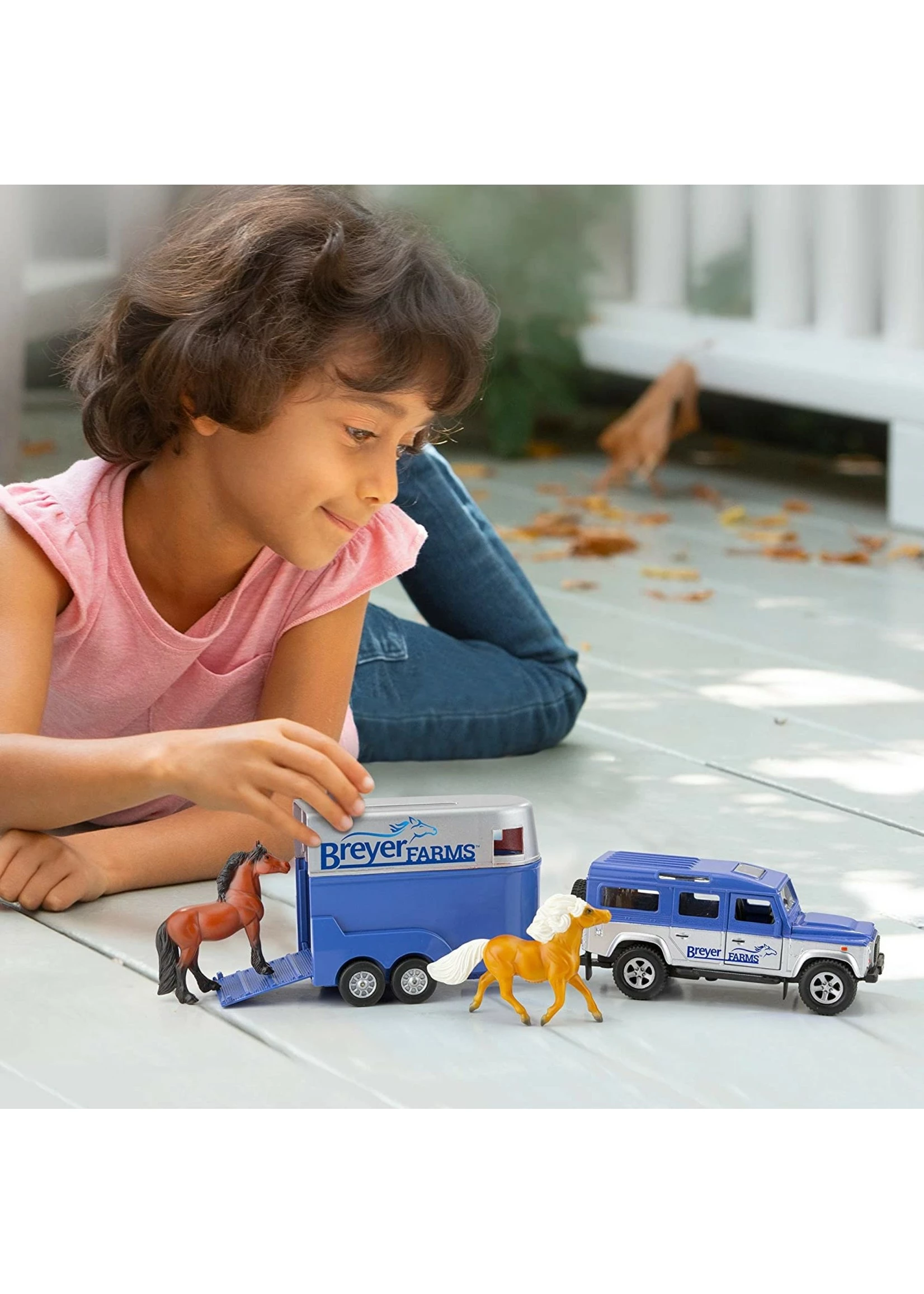 Breyer Land Rover & Tag-a-Long Trailer - Image 4