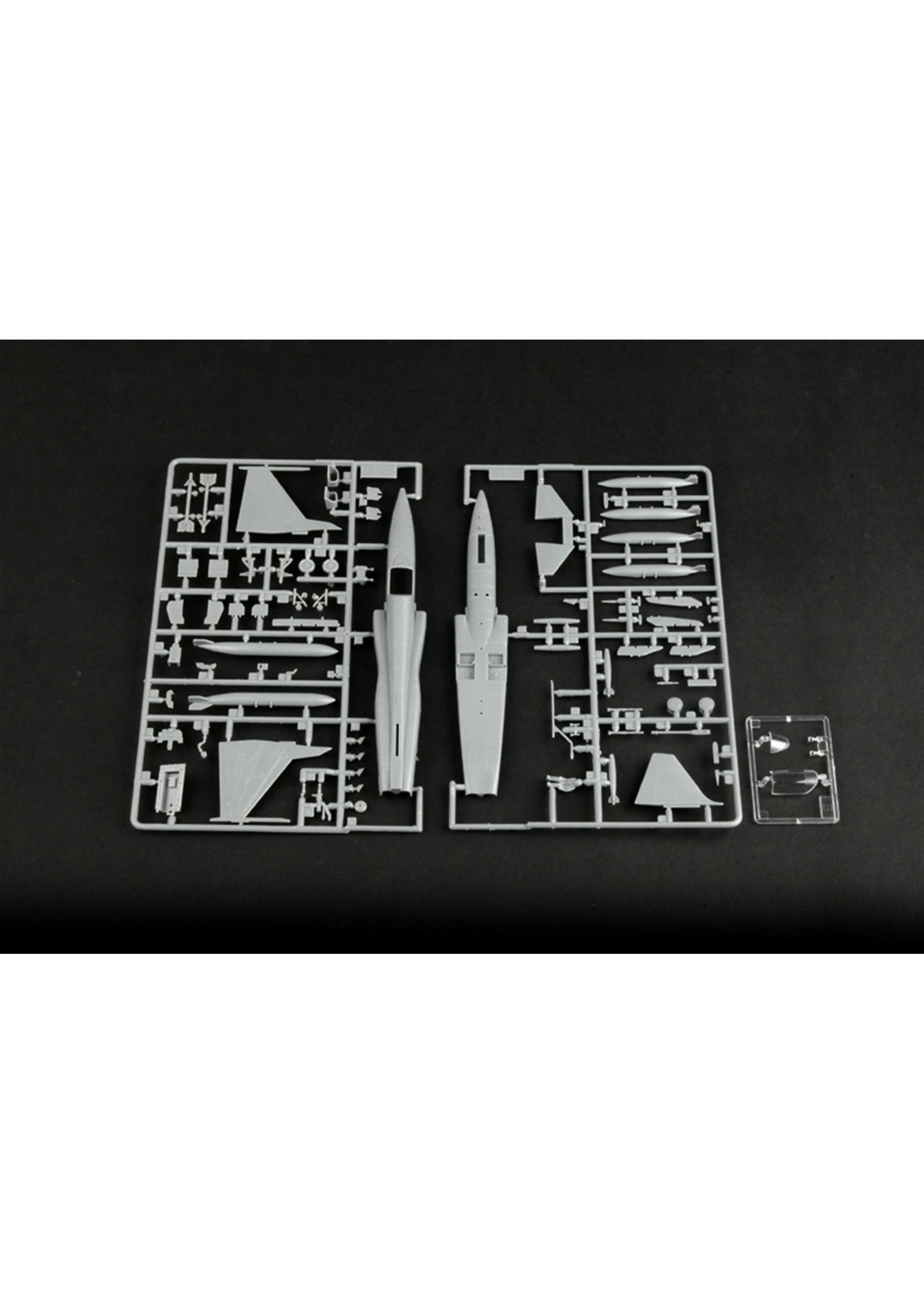 Hobby Boss 80207 - 1/72 F-5E Tiger II Fighter - Image 3