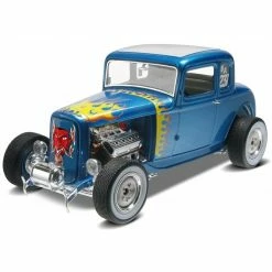 Revell 4228 - 1/25 '32 Ford 5 Window Coupe