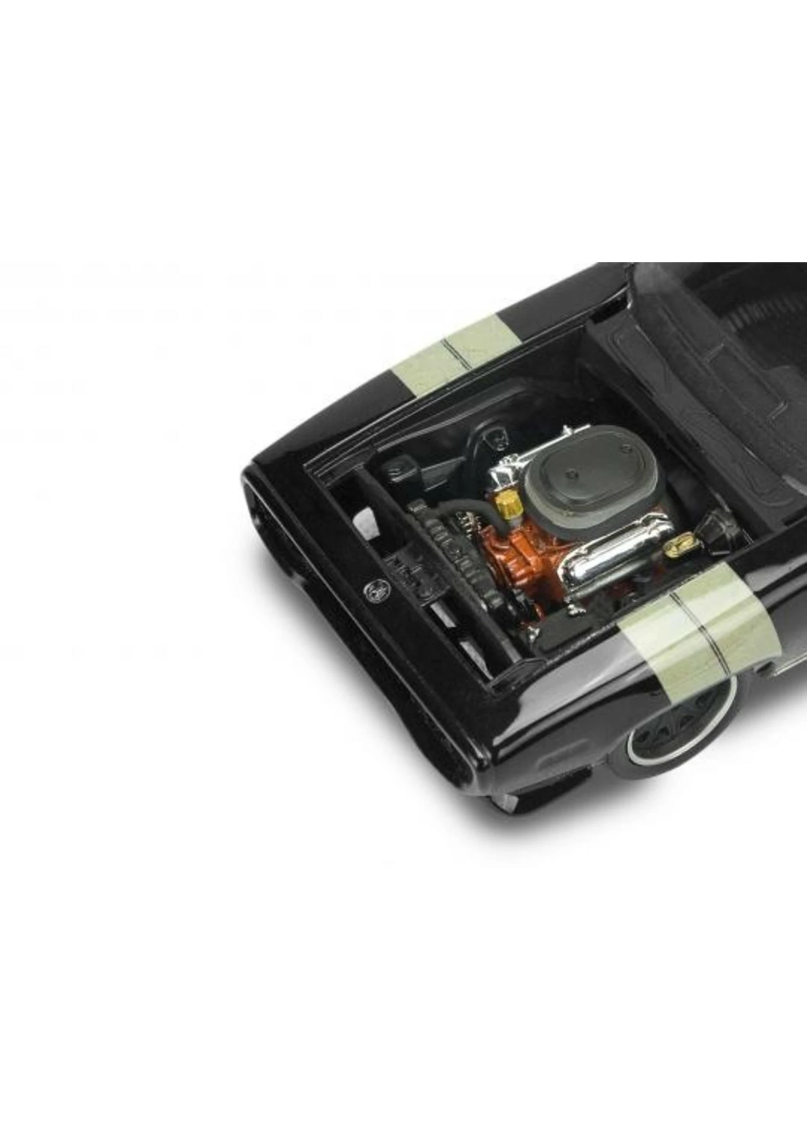 Revell 4477 - 1/24 Dom's Plymouth GTX 2n1 - Image 4