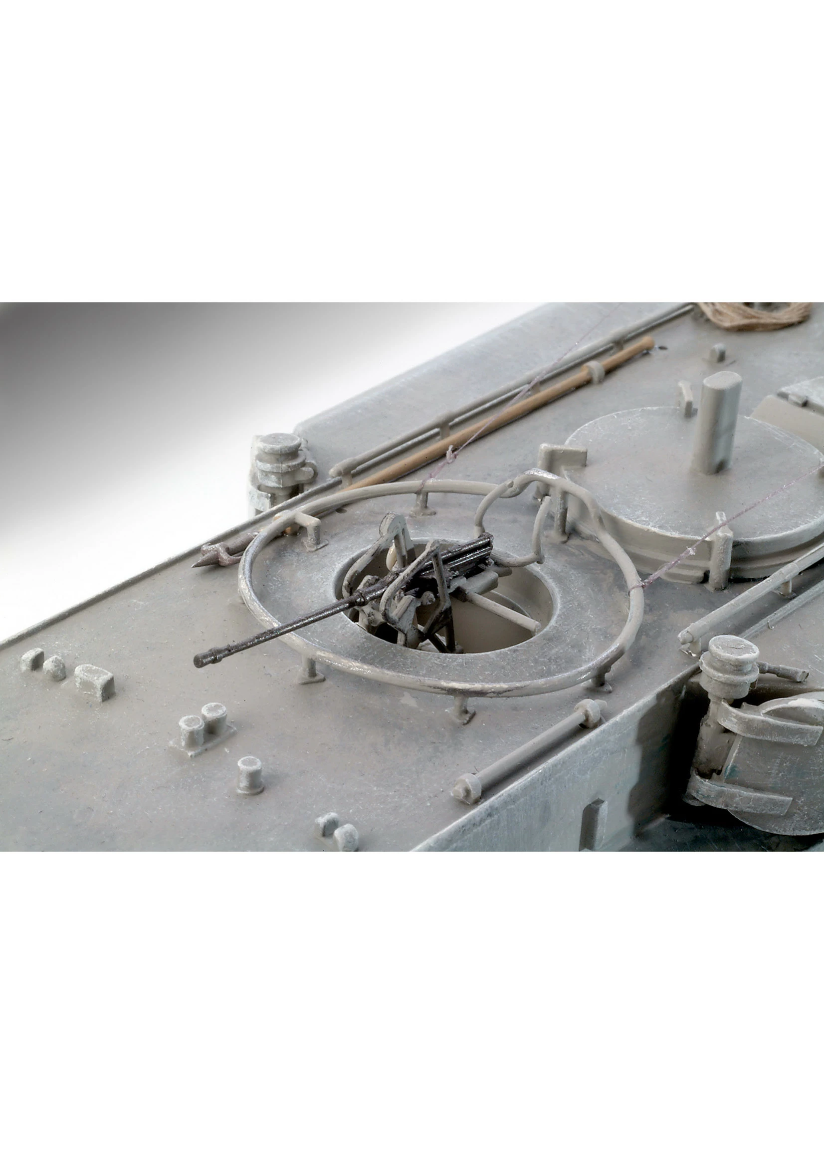 Revell Of Germany 05162 - 1/72 German Fast Attack Craft S-100 - Image 3