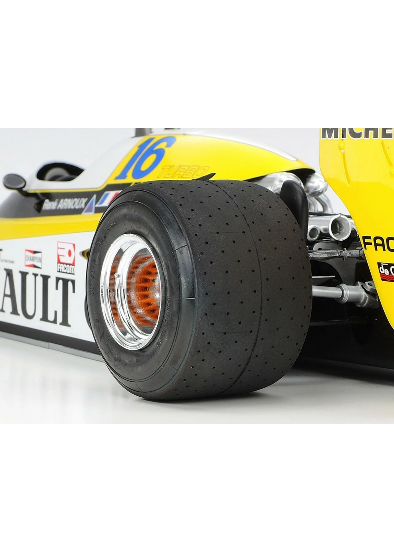 Tamiya 12033 - 1/12 Renault RE-20 Turbo - Image 5