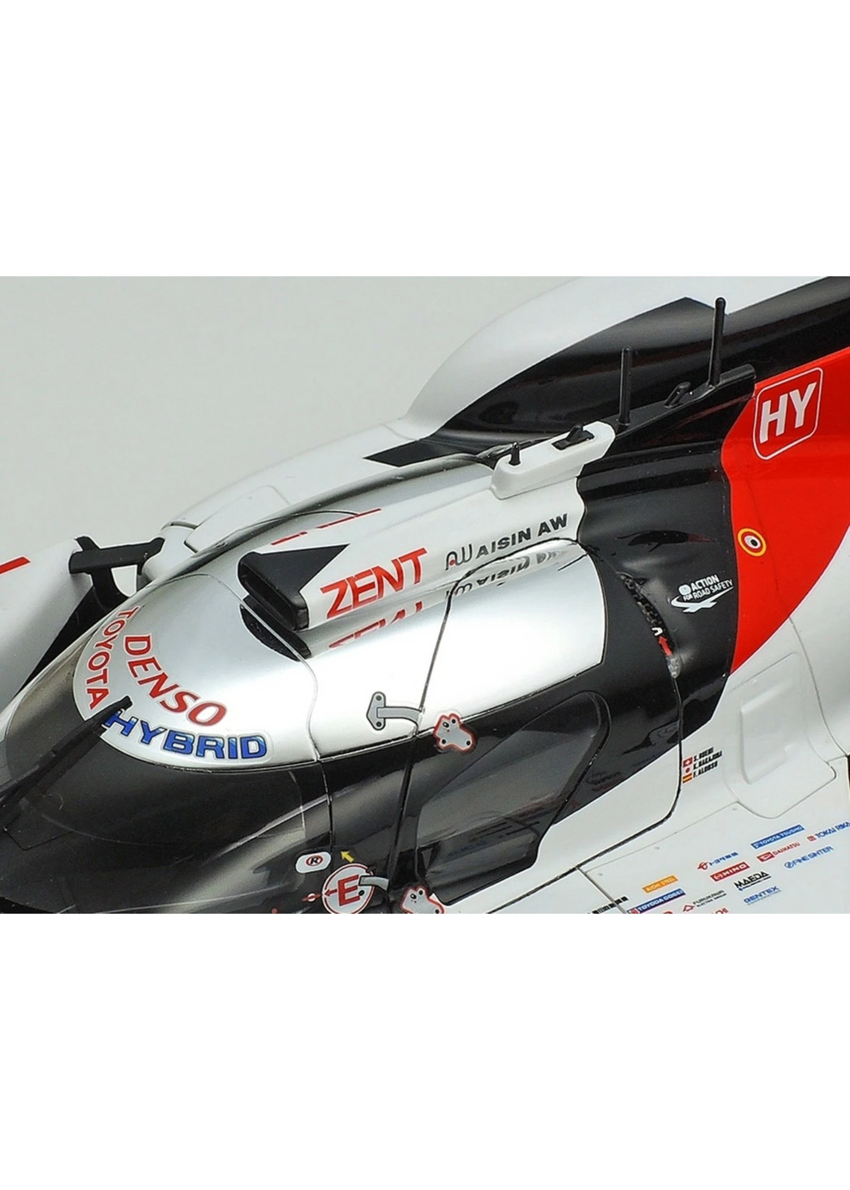 Tamiya 24349 - 1/24 Toyota Gazoo Racing TS050 Hybrid - Image 5