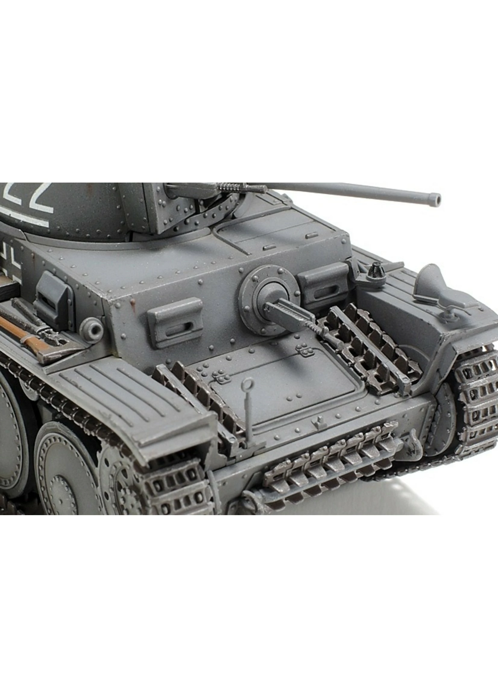 Tamiya 32583 - 1/48 German Panzer 38(t) Ausf. E/F - Image 7