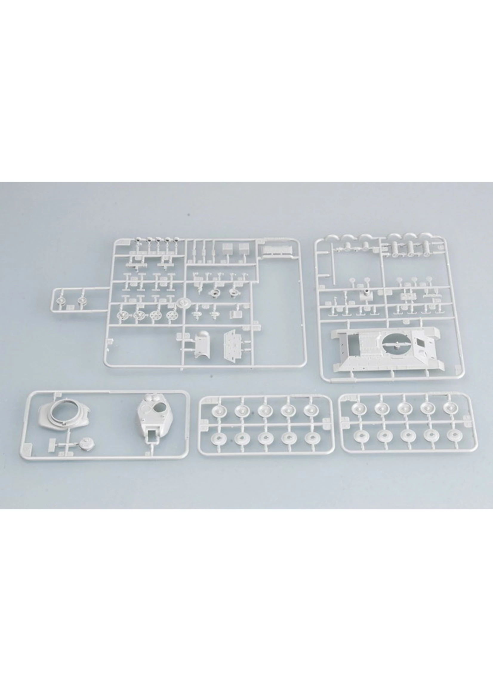 Trumpeter 7209 - 1/72 Soviet T-34/85 MOD.1944 - Image 3