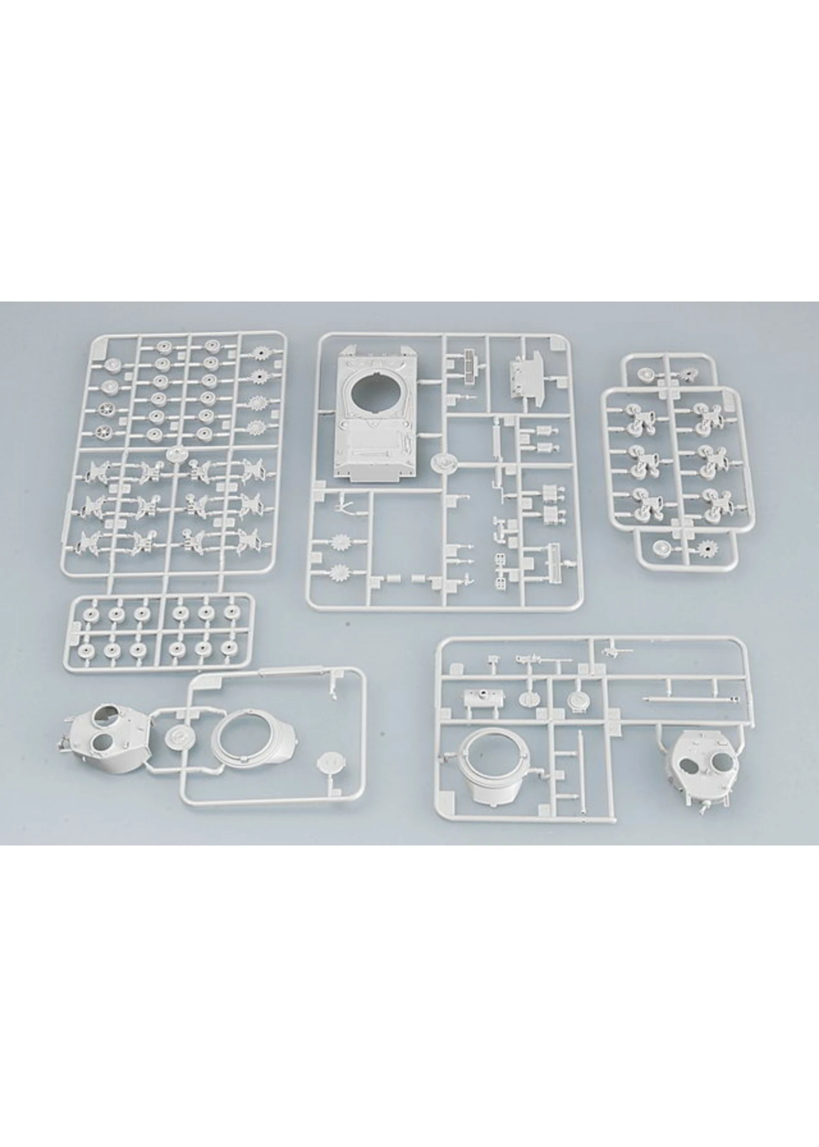 Trumpeter 7226 - 1/72 M4A3 76(W) Tank - Image 3