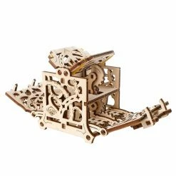 UGEARS Dice Keeper