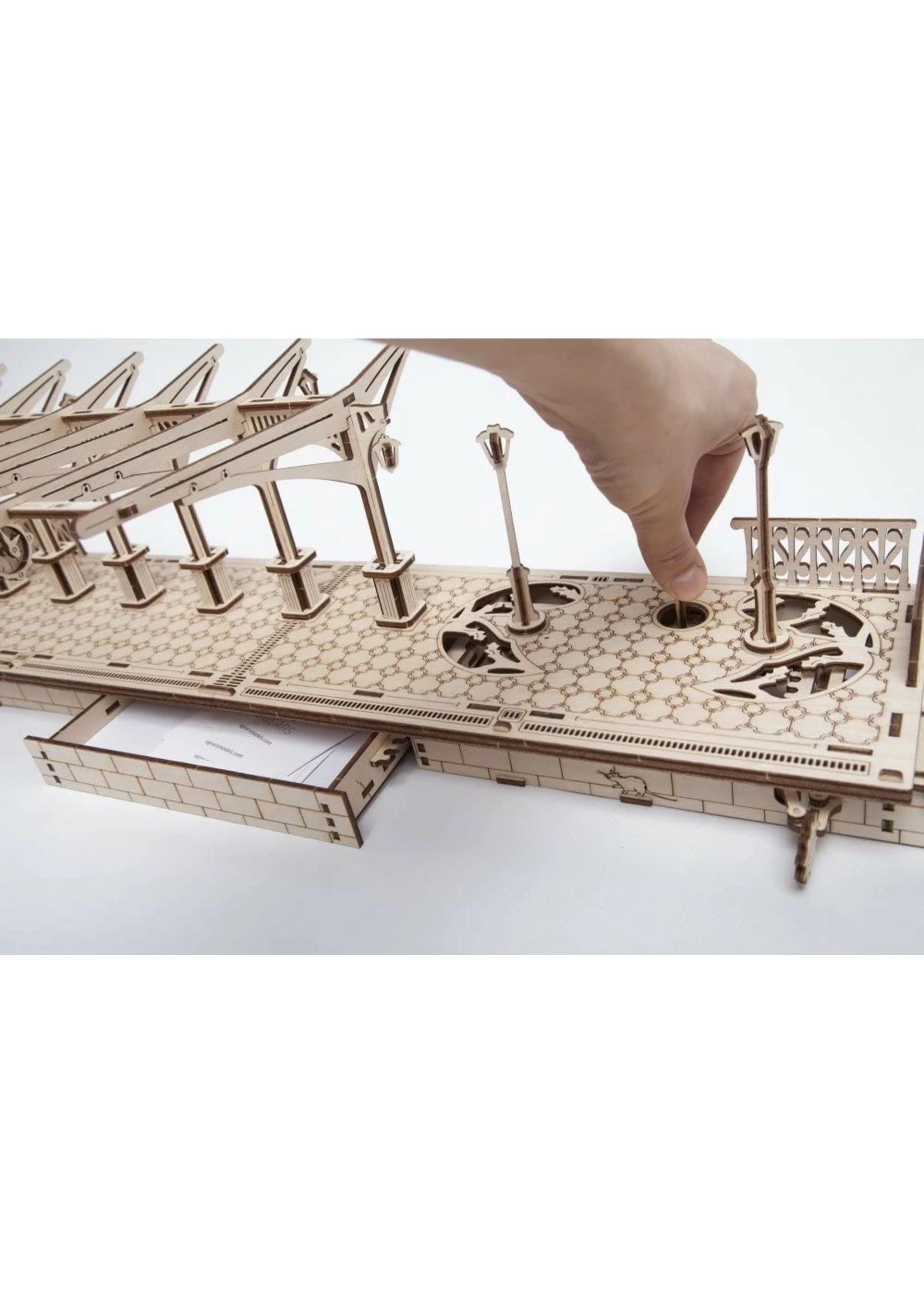 UGEARS Railway Platform - Image 2